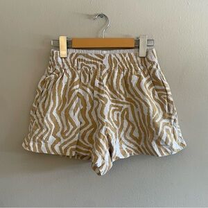 Dynamite High Waist Cream & Tan Zebra Print Shorts Cotton/Linen - Size XS EUC